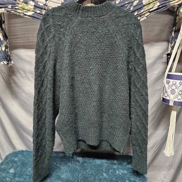 NEW Black Tape Pine Green Cable Knit Sweater size XL - Picture 3 of 7